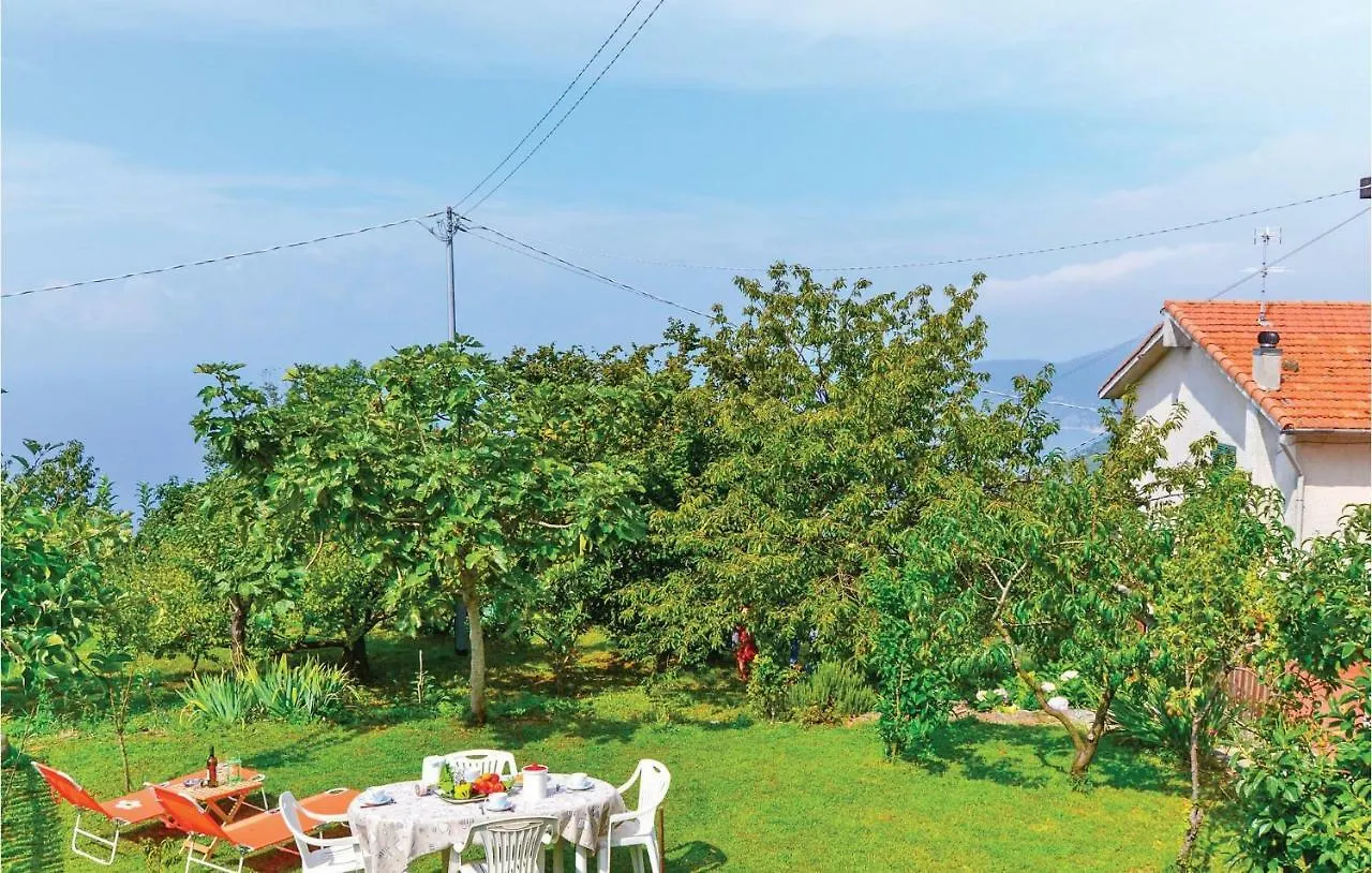 Apartment Casa Pianca Volastra Italy